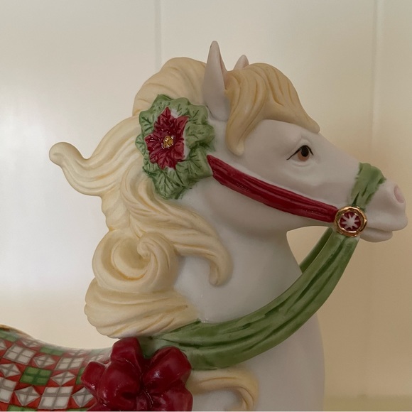 Christmas Lenox Carousel Horse 2014/2015 - Picture 2 of 10